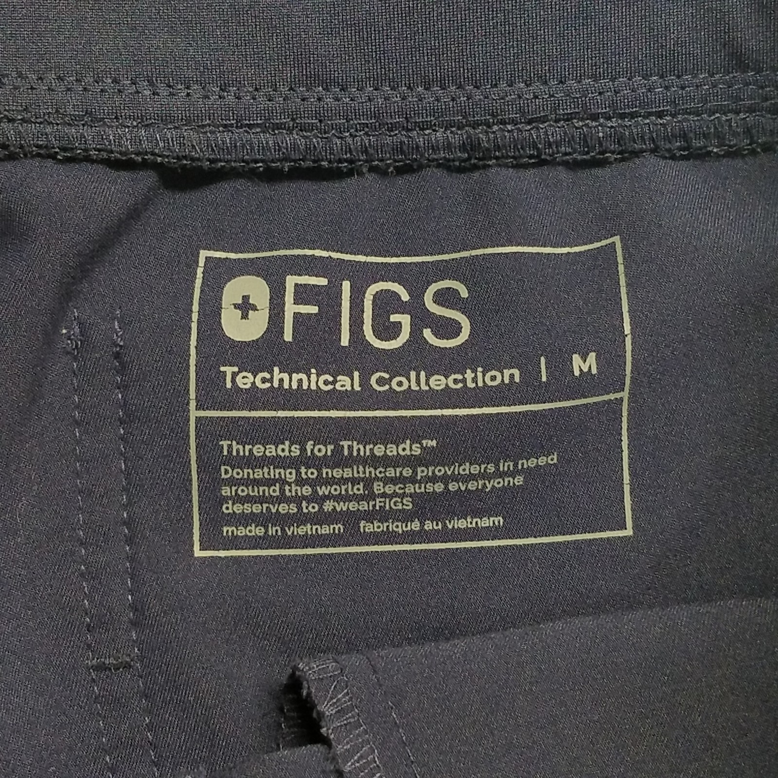 FIGS Technical Collection Scrub Pants Womens Medium Navy Blue Jogger Cargo Nurse
