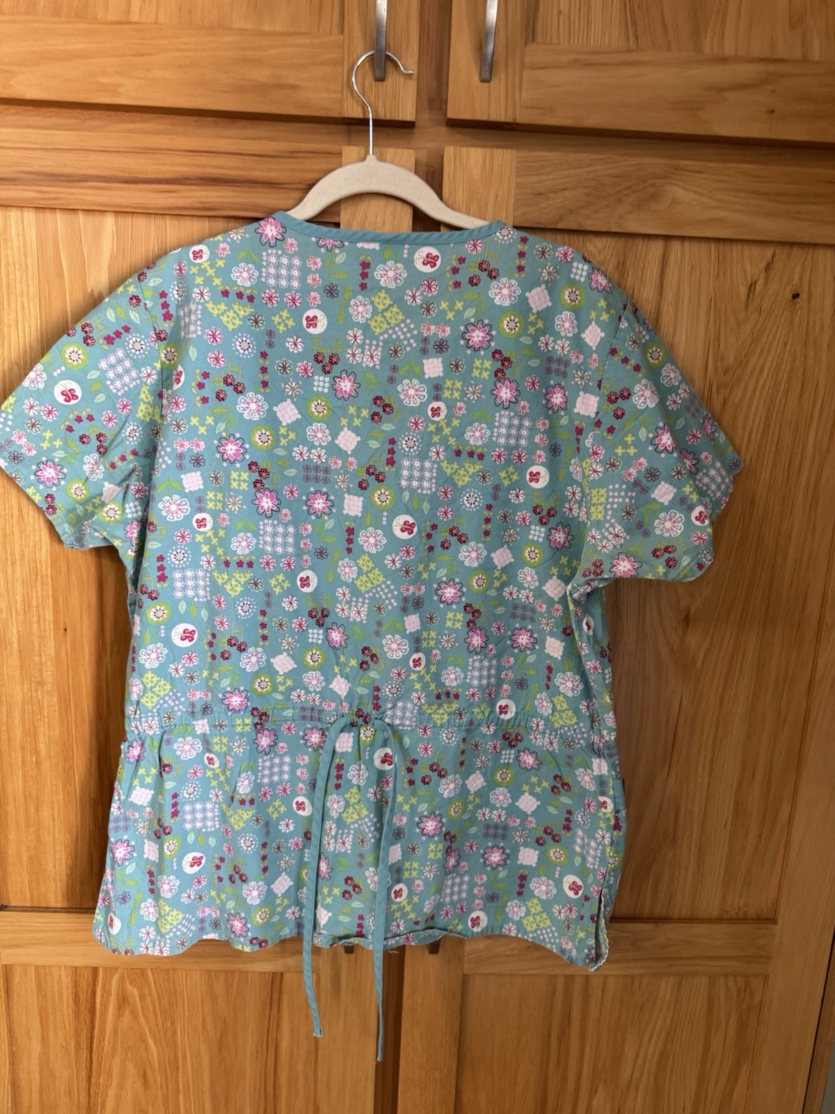 Dickies Scrubs Floral Top Shirt With Two Front Pockets Women’s Lg