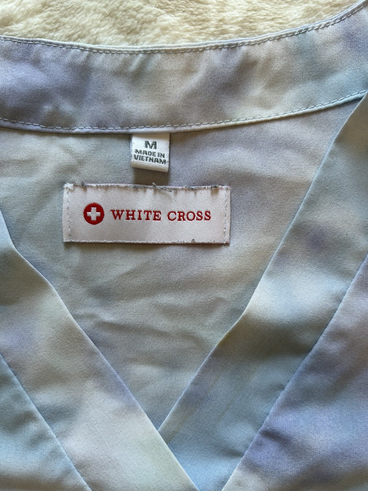 Women’s White Cross Light Multicolored Scrub Top Size Medium