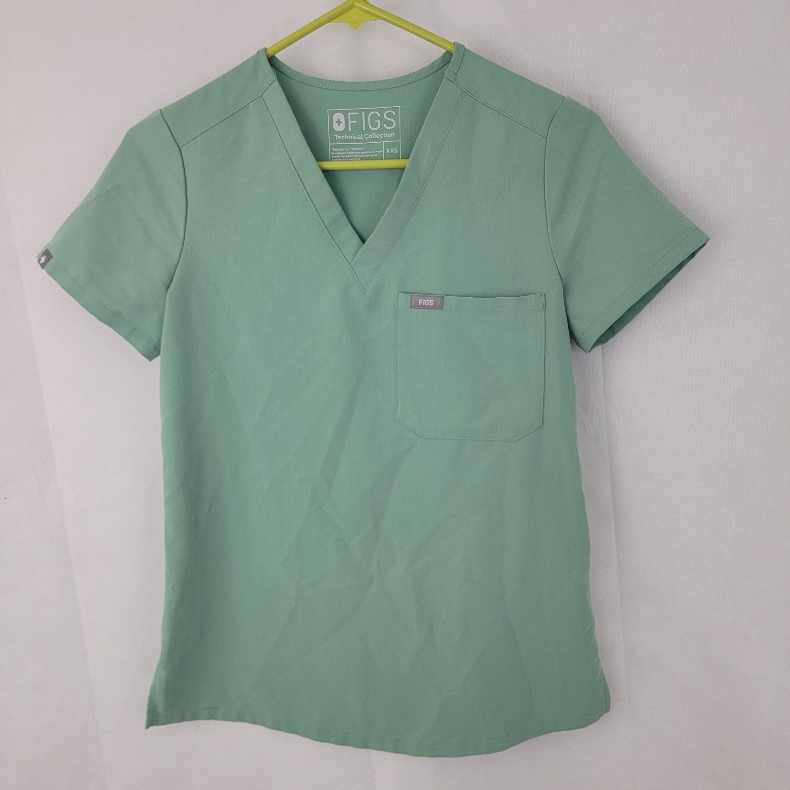 FIGS Womens Scrub Top Shirt Sz XXS Catarina One Pocket Jade Green FW1000