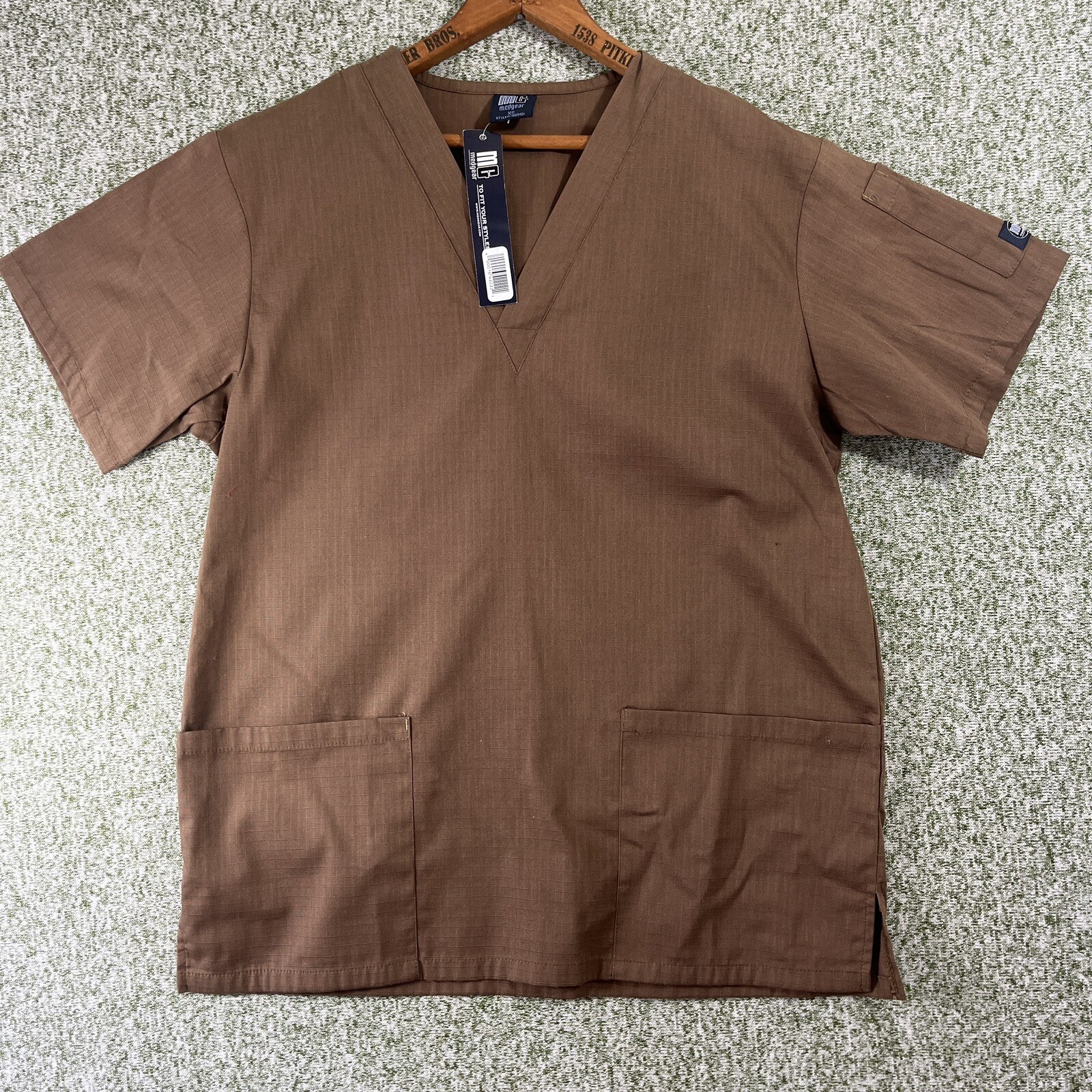 MG Medgear Top Women Extra Small Brown Ripstop Scrubs V Neck Two Pockets NWT