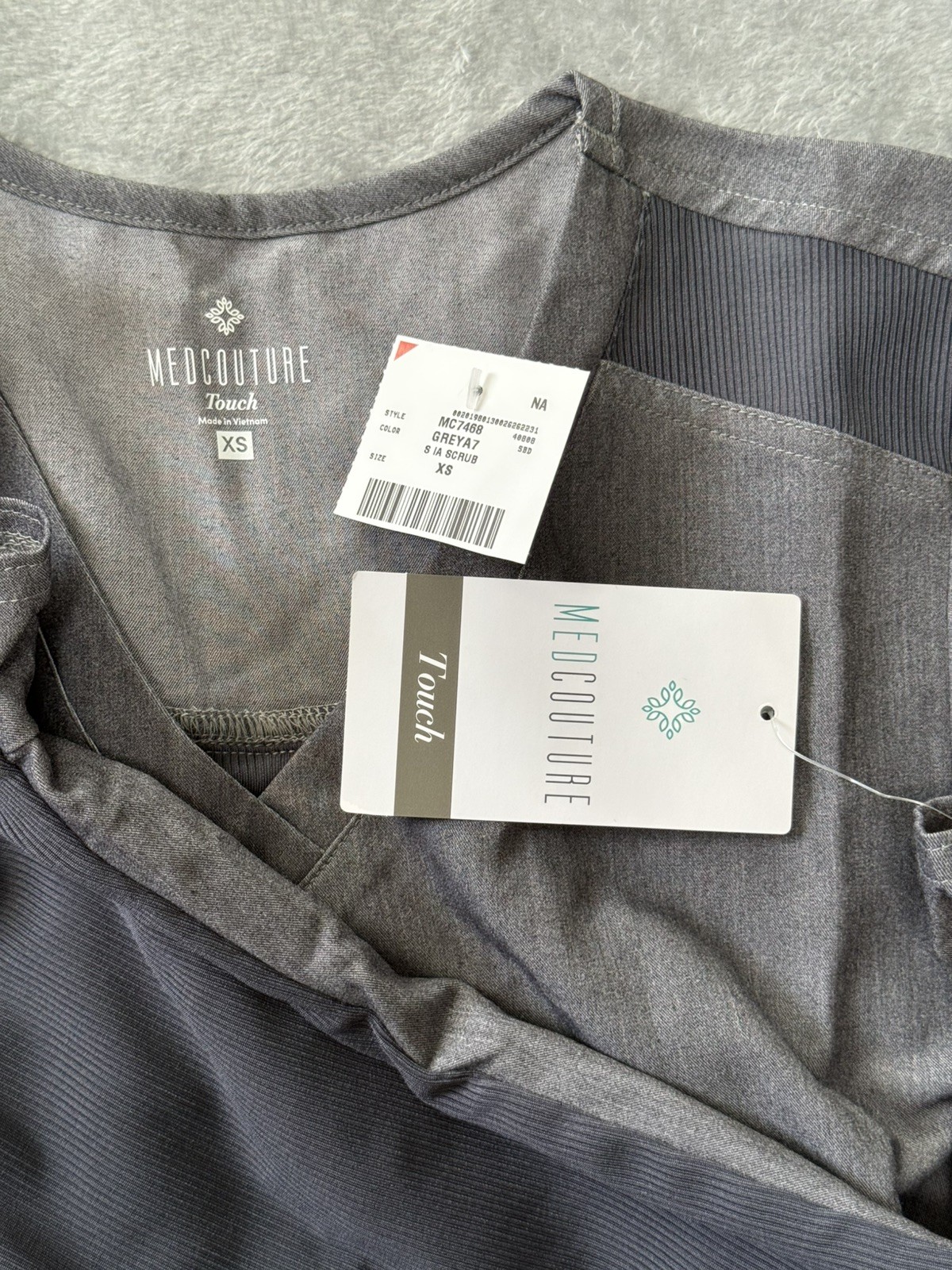 Med Couture Touch Scrub VNeck Top MC7468 NWT in Slate Performance Stretch XSmall
