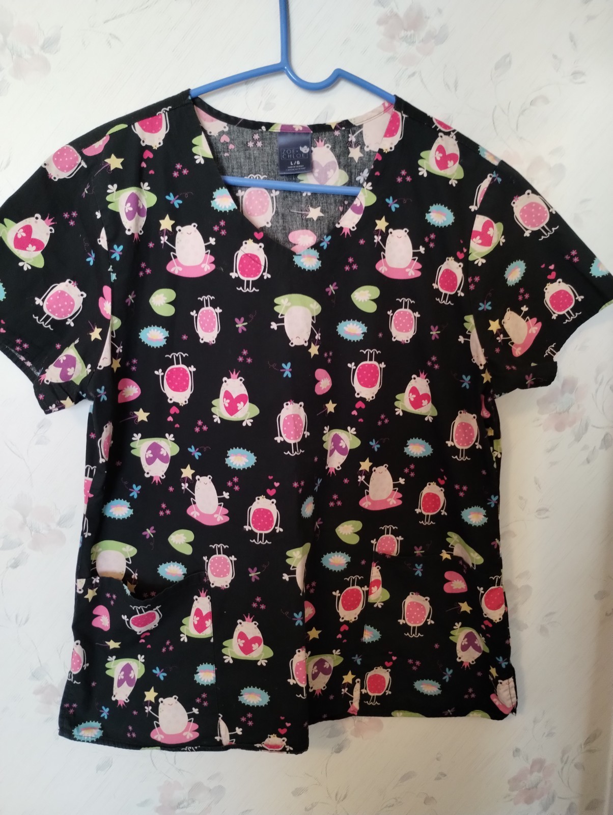 Zoe + Chloe black w/ multicolor Frogs and Lily Pads Womens Size L