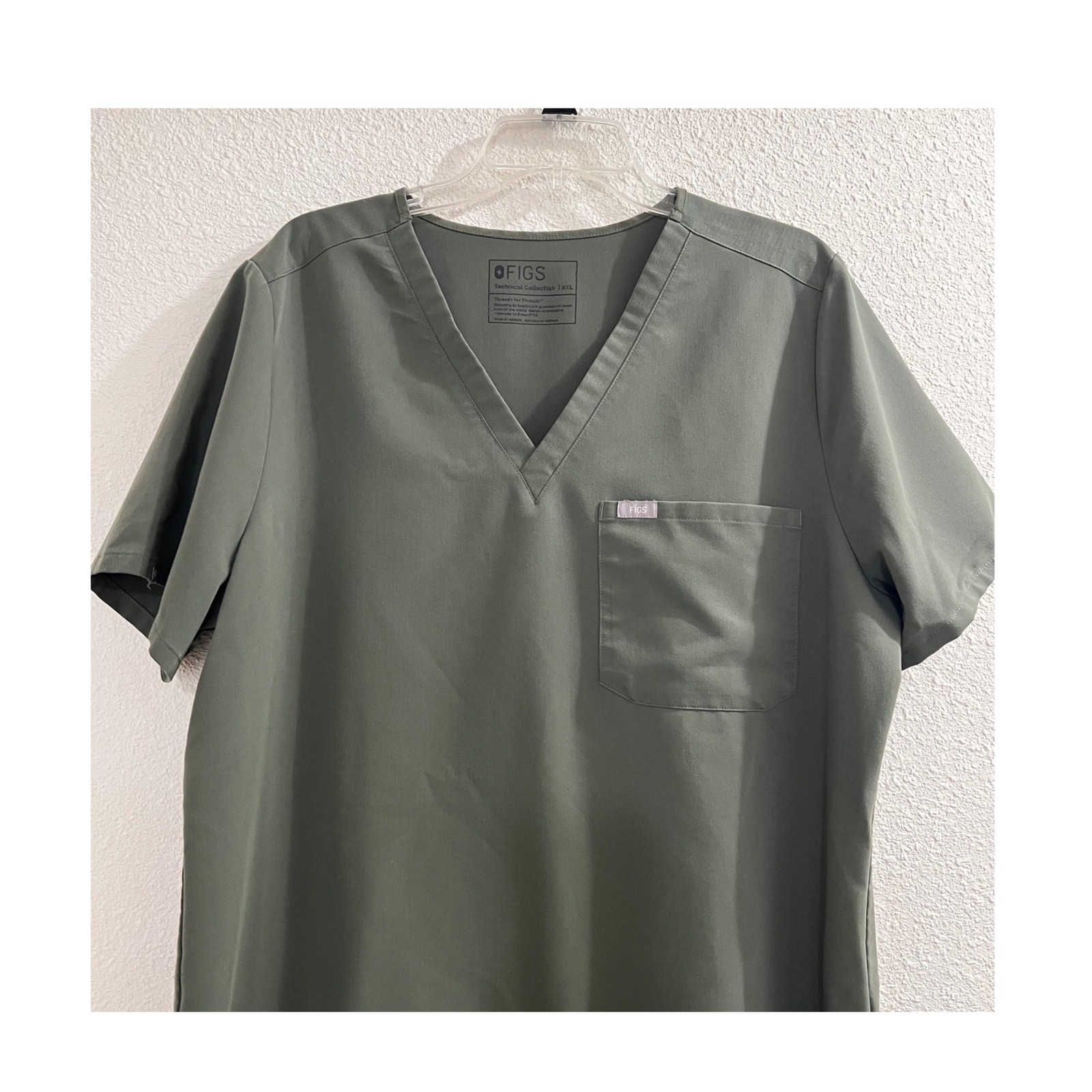 FIGS New Catarina One-Pocket Scrub Top Moss Green Women’s Plus Size 2XL