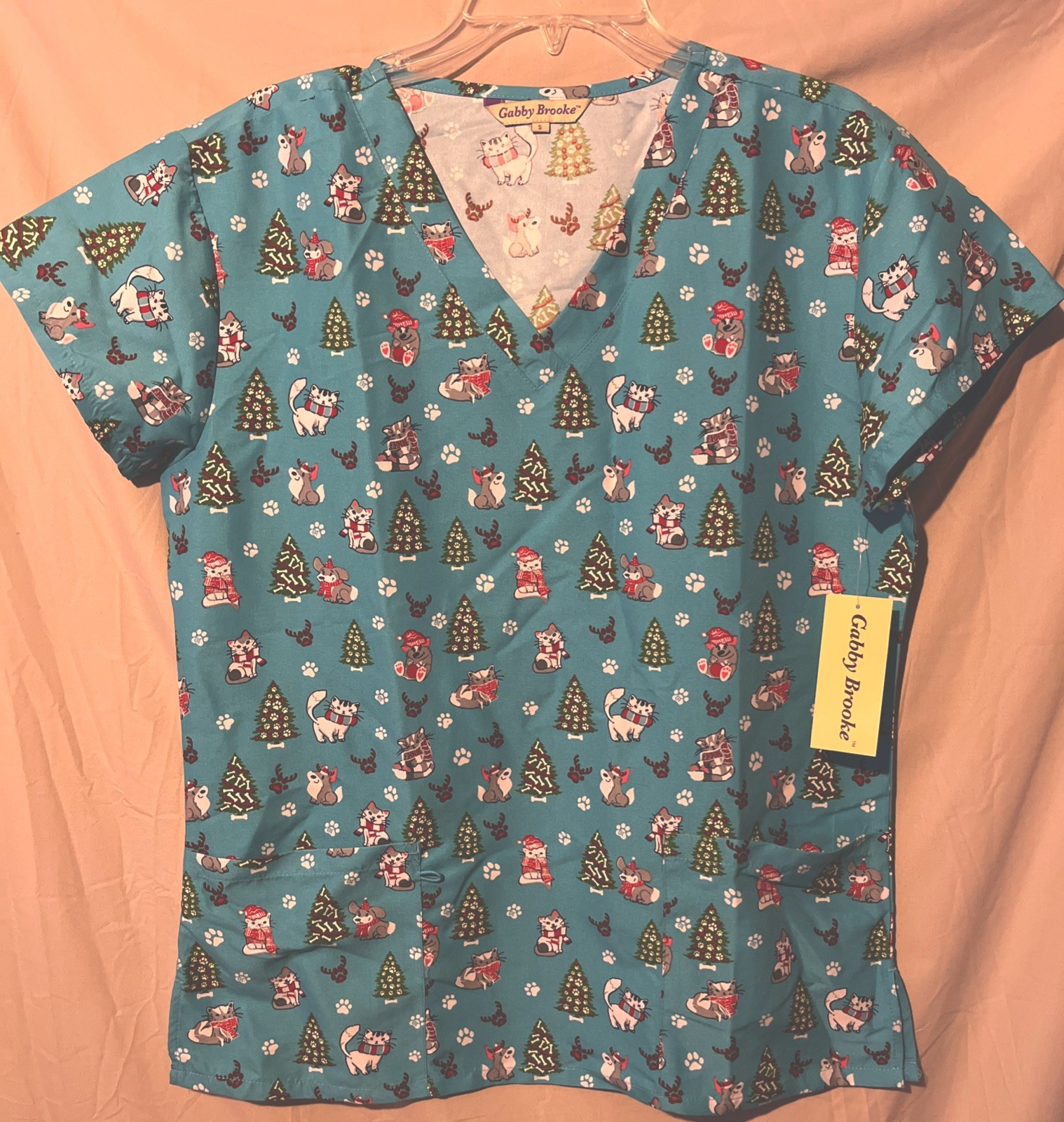 Gabby Brooke Light Blue Christmas Scrub Dogs & Cats Top S New with tags