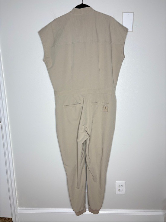 Figs x Star Wars Collab Grogu Jumpsuit Scrubs Rare Limited Edition Beige Size XL