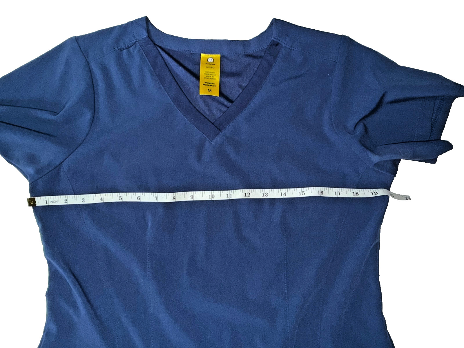 Aero WonderWink Scrubs Top Womens Sz M w/ Back scretch panel , Made Bangladesh