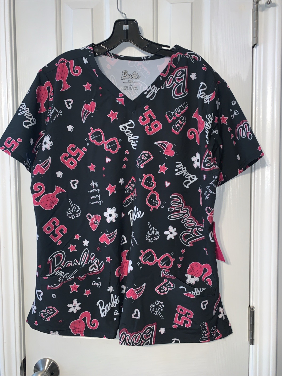 BARBIE SCRUB Nurse Top for Women Shirt Black Pink Size XL Pockets NEW
