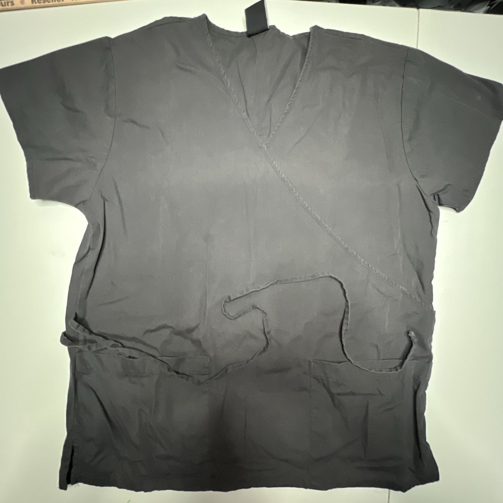 MG Medgear Scrub Top Women’s Medium dark Gray Short Sleeve Pockets Tie Waist