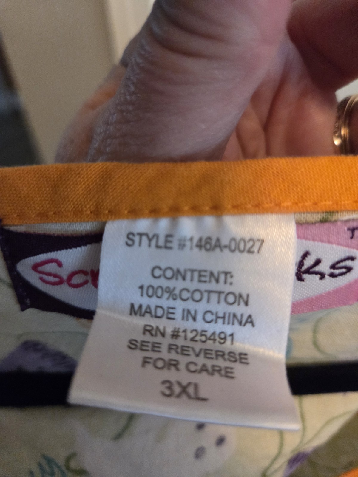 Scrub Works Women’s 3XL V-Neck Wrap Halloween Print Cotton Scrub Top 146A-0027
