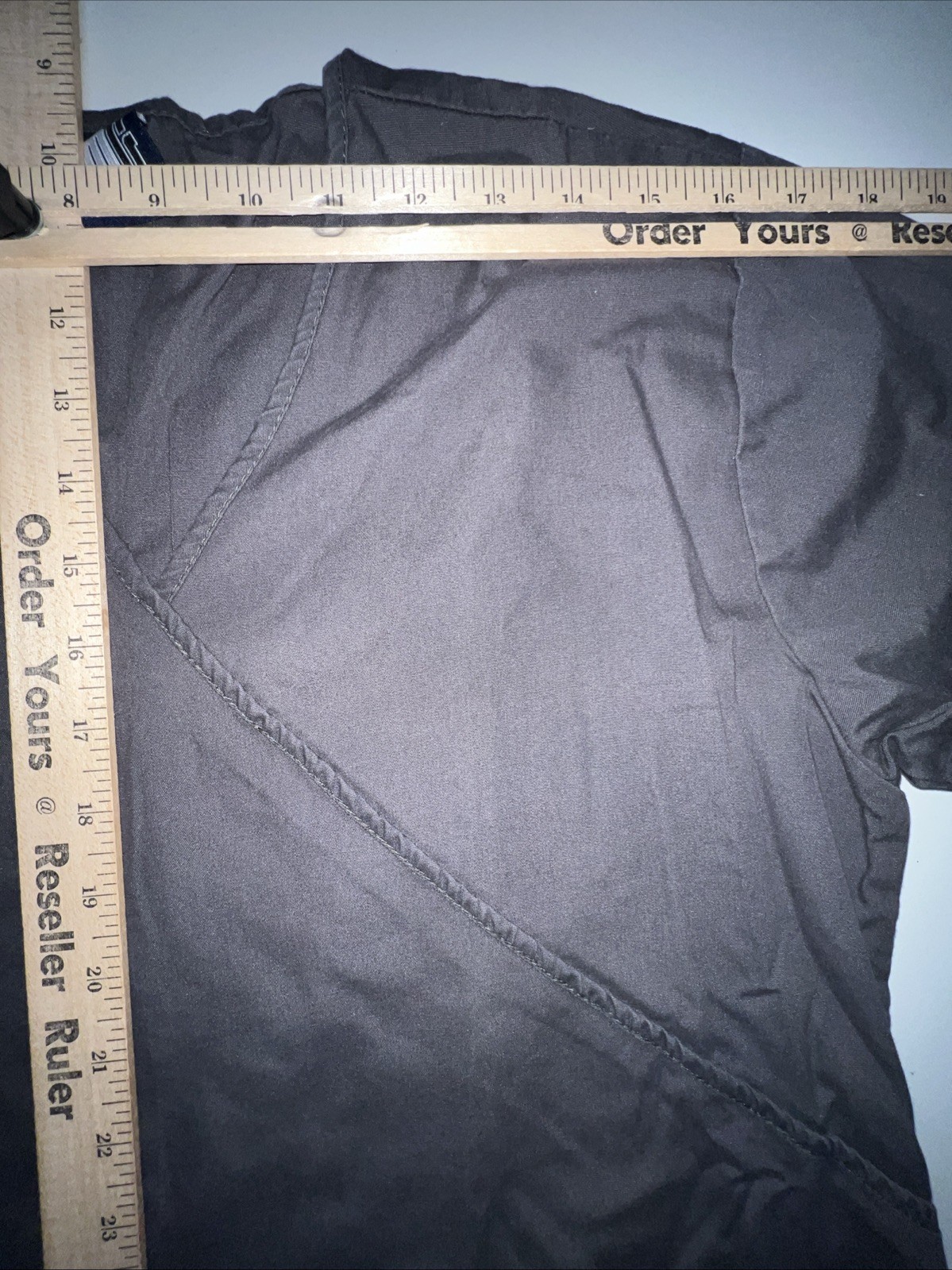 MG Medgear Scrub Top Women’s Medium dark Gray Short Sleeve Pockets Tie Waist