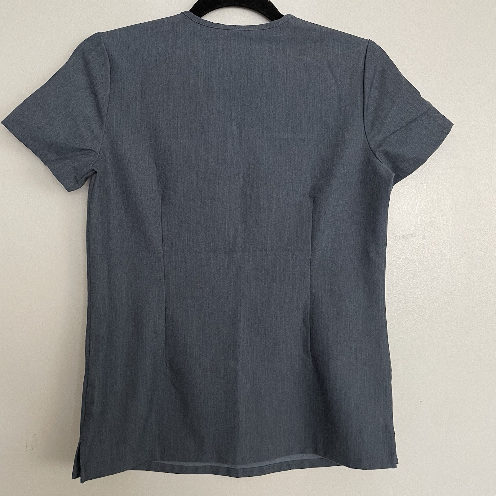 Women’s FIGS Catarina One-Pocket Scrub Top Heather Denim 3957 Size XXS