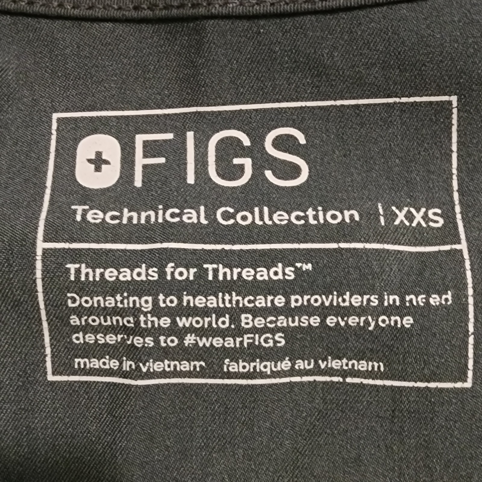 FIGS Technical Collection Scrub Top #FW1100 Sage Green Two Pockets XXS Petite