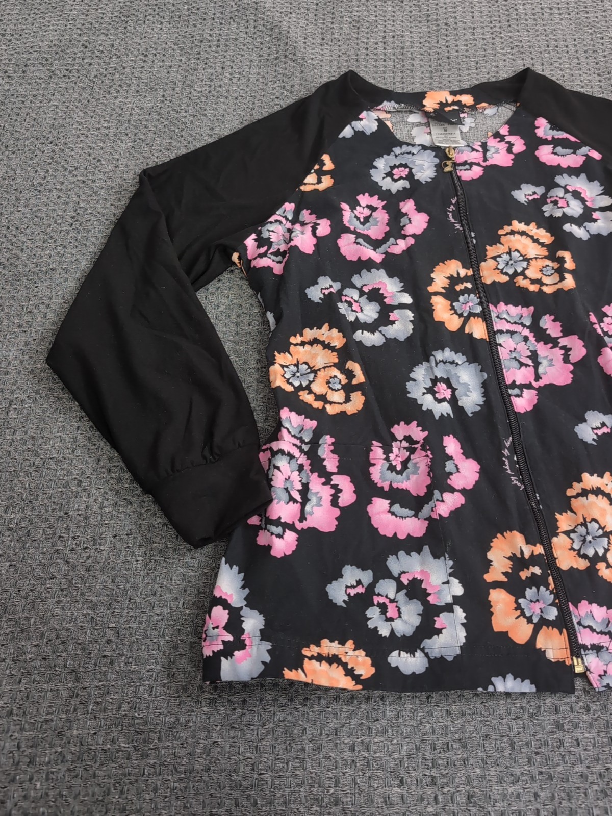 Baby Phat Women Scrub Top Long Sleeve Full Zip Floral Medium & Black Pants