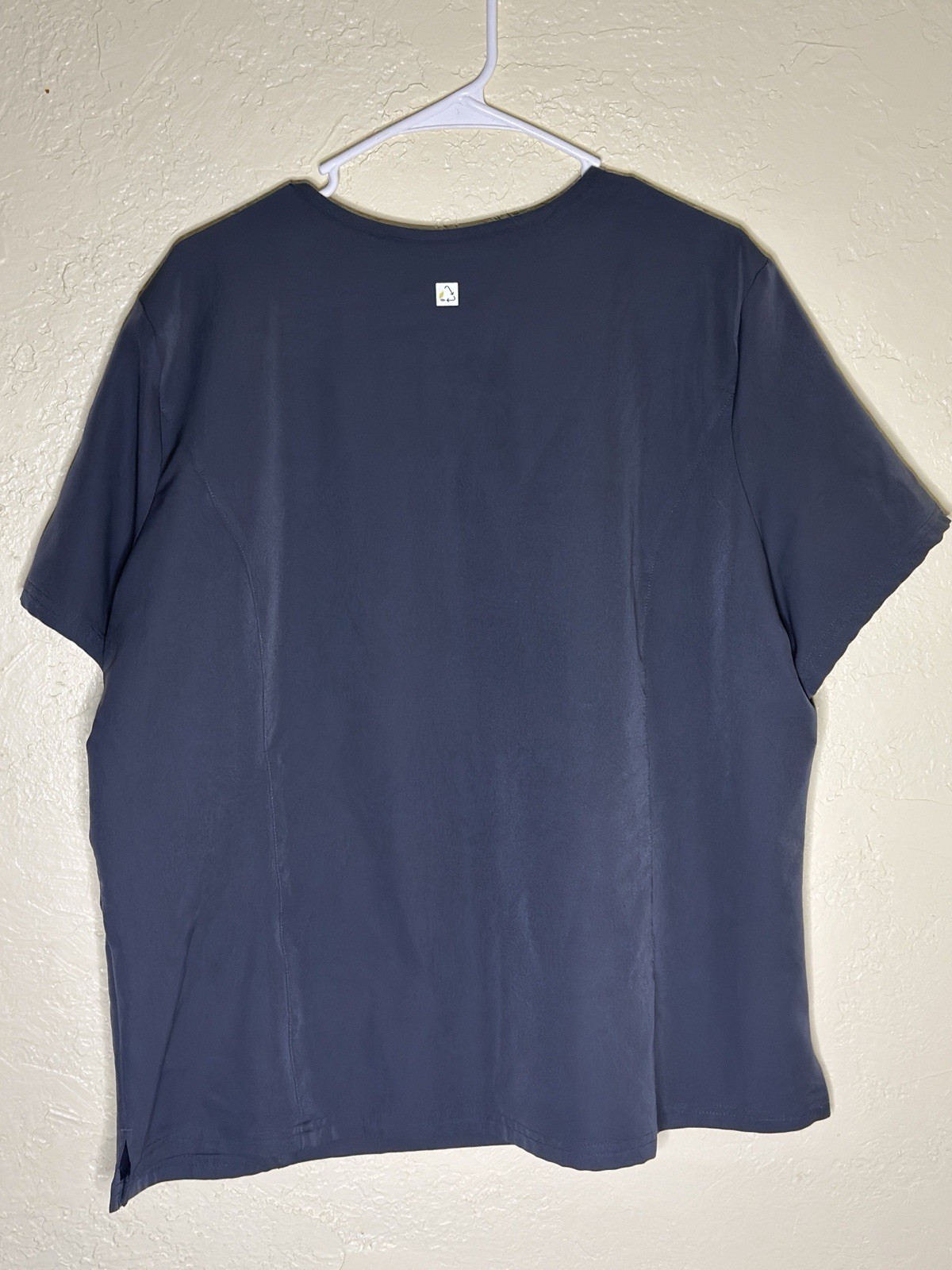 Men’s Resurge Butter-Soft Scrub Top 2XL Navy Blue V-Neck Short Sleeve