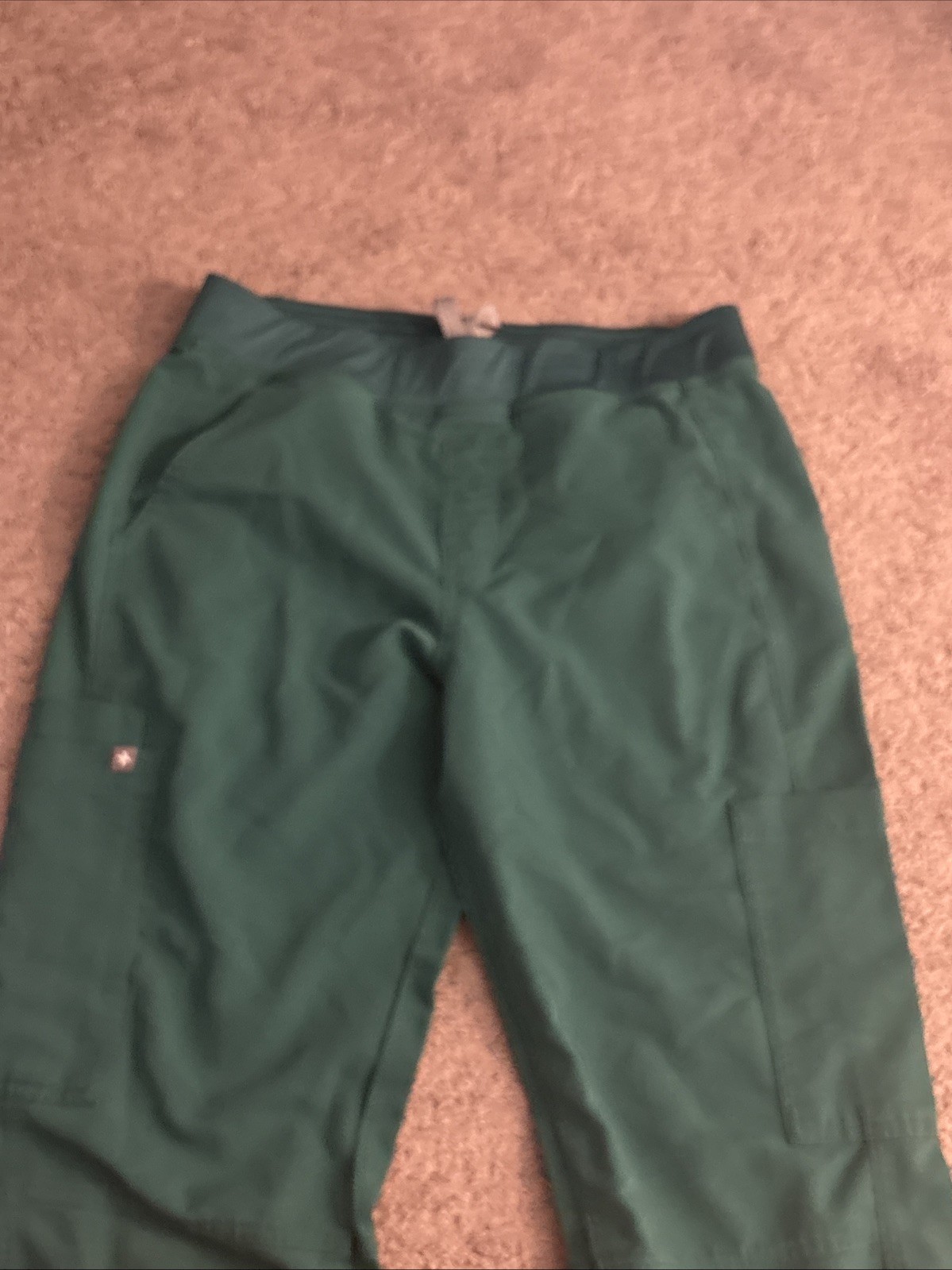 FIGS Men Hunter Green Axim Scrub Cargo Scrub Pants Size Small