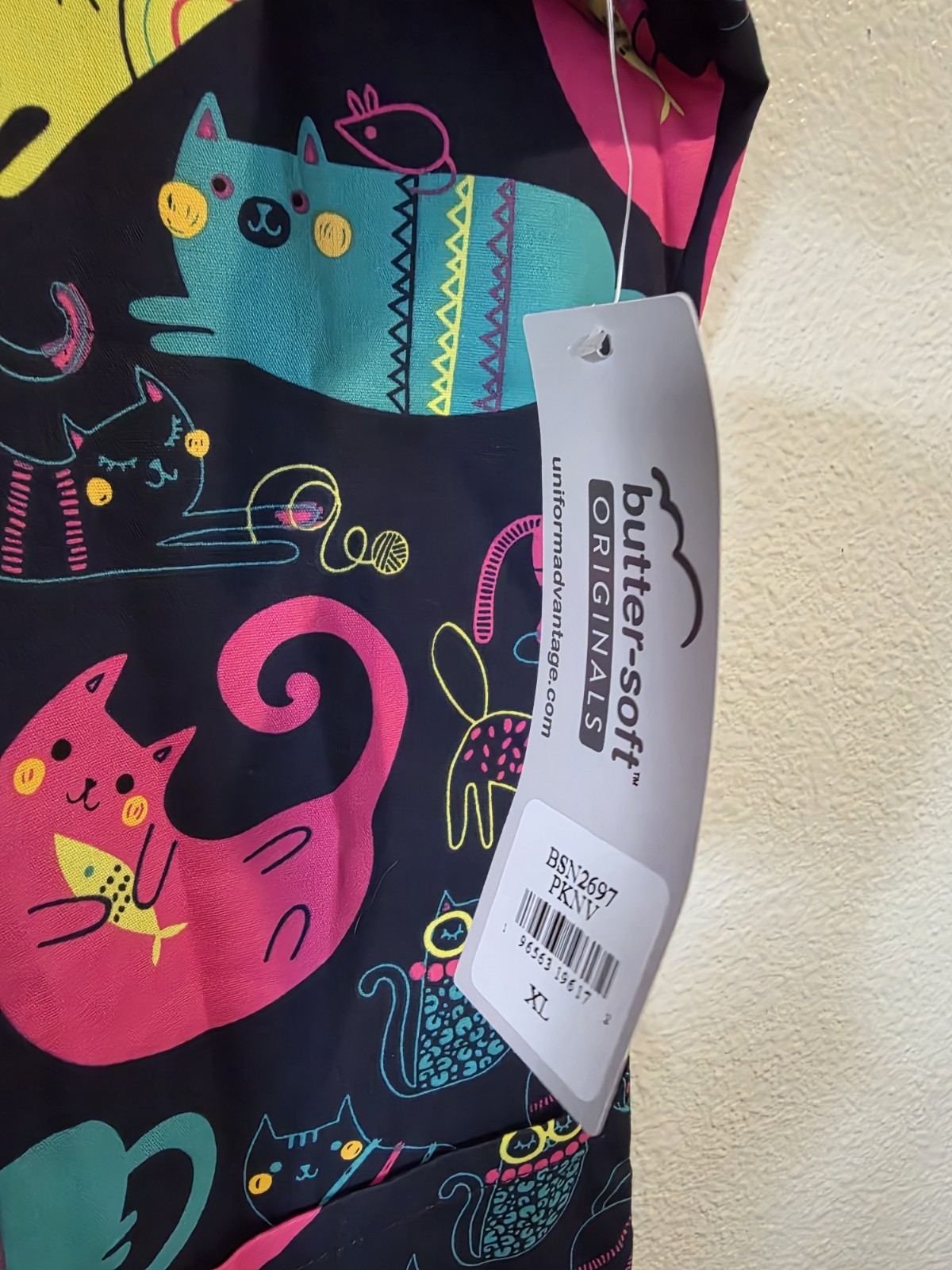 Womens Butter Soft Originals Scrub Top Fun Cat Themed XL