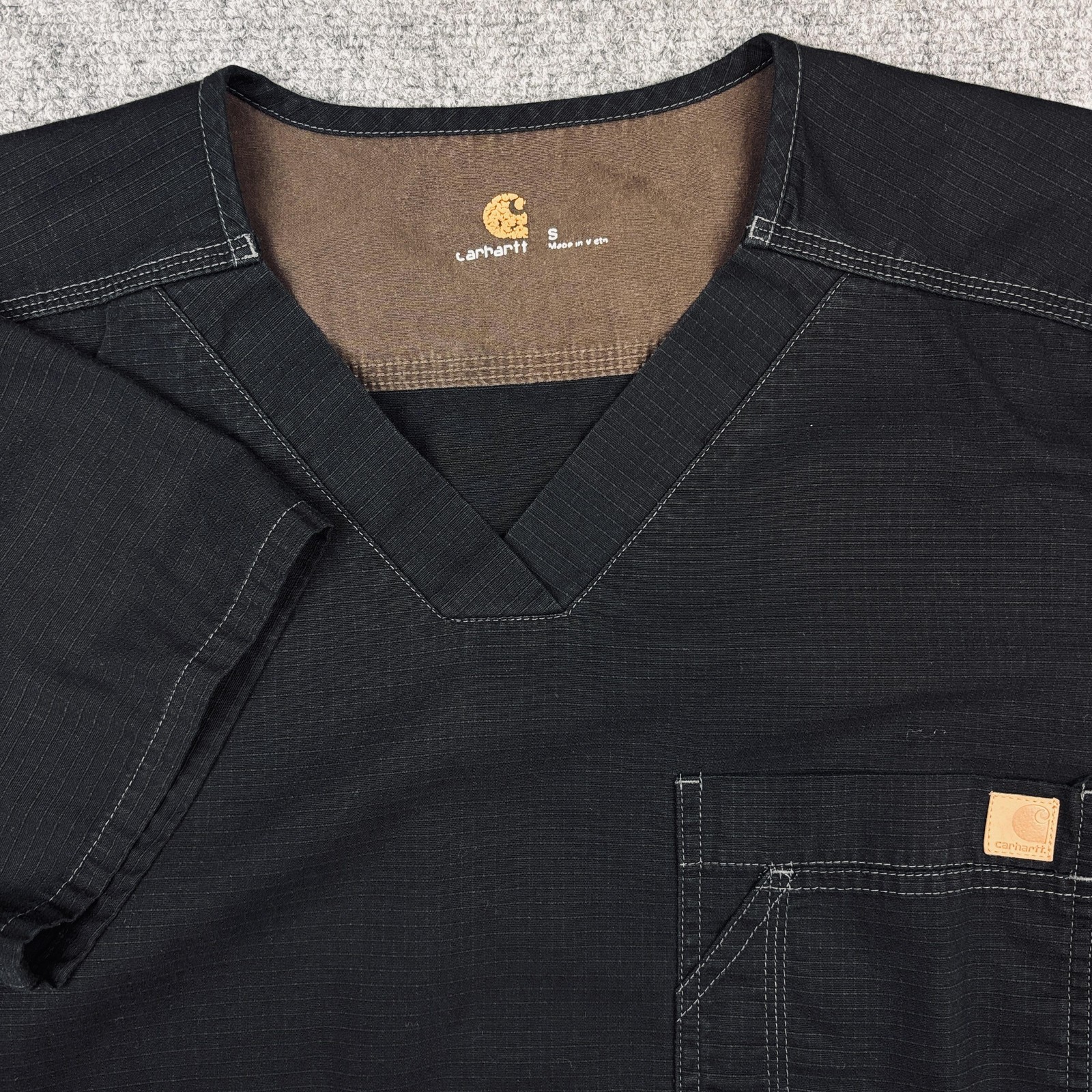Carhartt Shirt Mens Small Black Ripstop V-Neck Scrub Utility Pocket Workwear