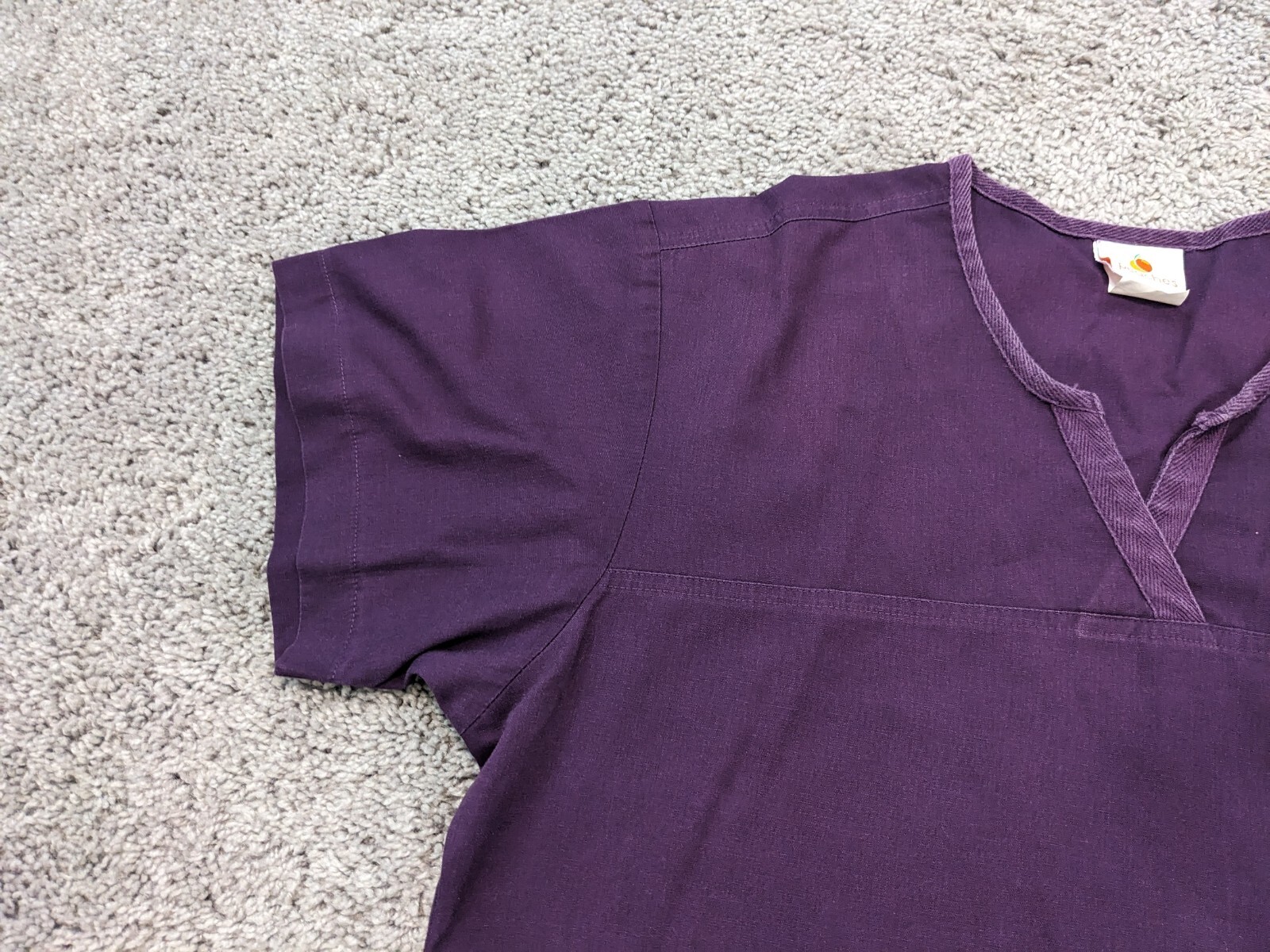 Peaches Uniforms Scrub Top Nurse Womens Large Medical Short Sleeve Purple