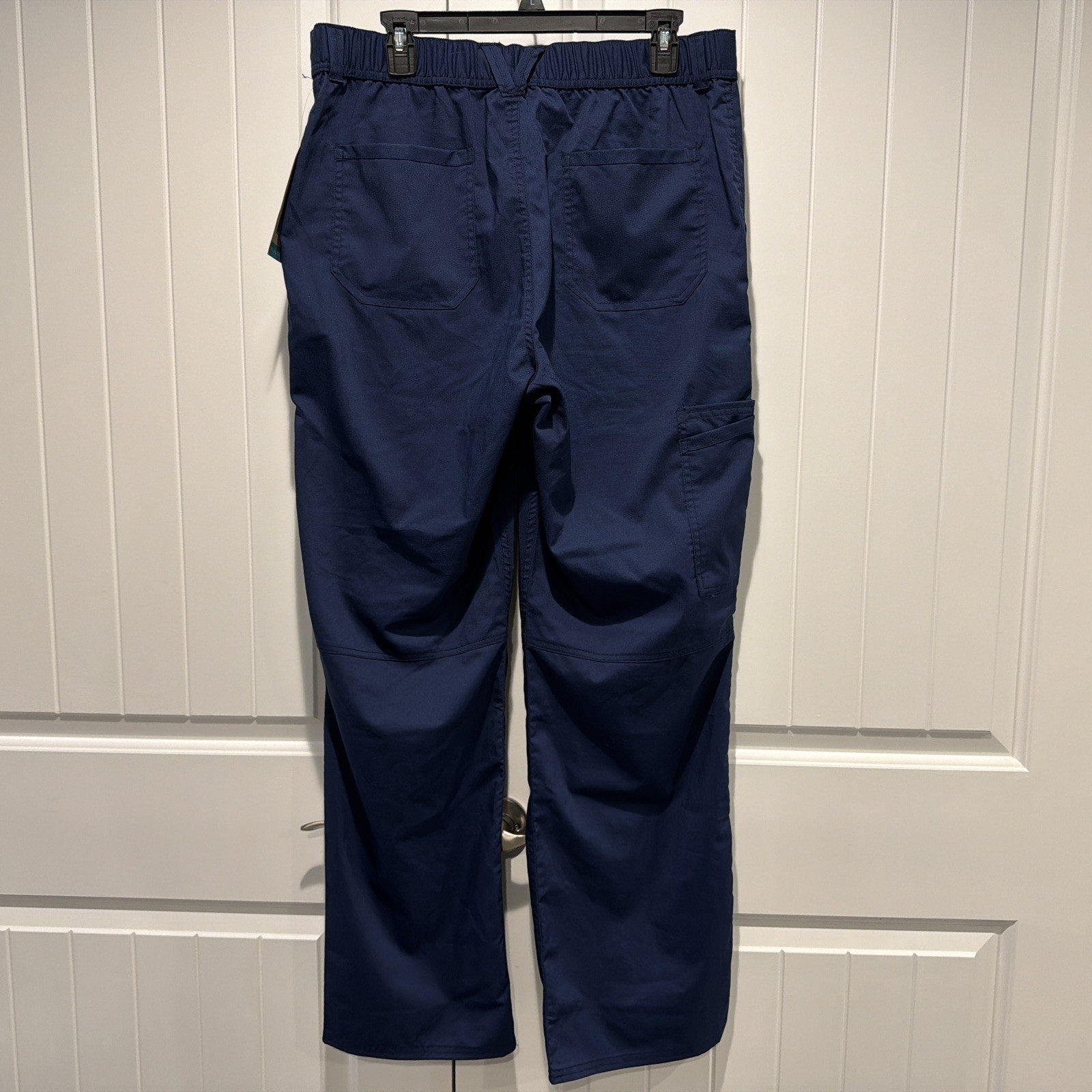 Scrubs Cherokee Workwear Men”s Short Pant Size Medium Navy Blue WW140NAV New.