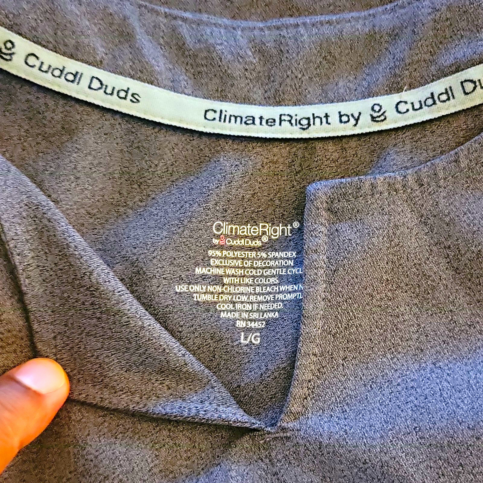 ClimateRight by Cuddl Duds Scrub Top Gray Solid Fleece Unisex L/G