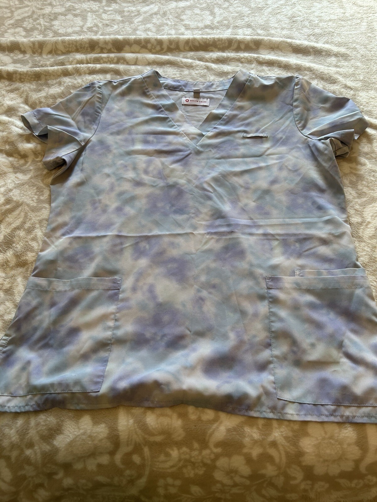 Women’s White Cross Light Multicolored Scrub Top Size Medium