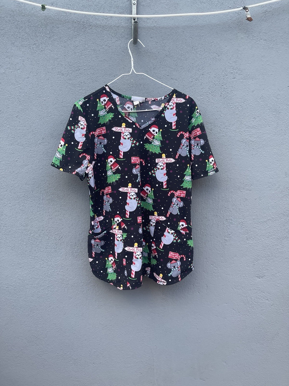 Scrubstar Scrub Top Womens Med Christmas Panda Bear Koala Sloth Short Sleeve