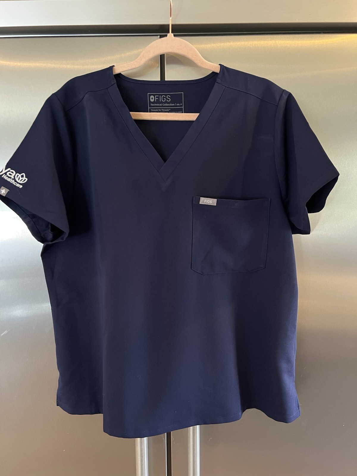 NEW Figs 2X Blue Womens Caterina Scrubs Top Technical w/ LOGO AYA
