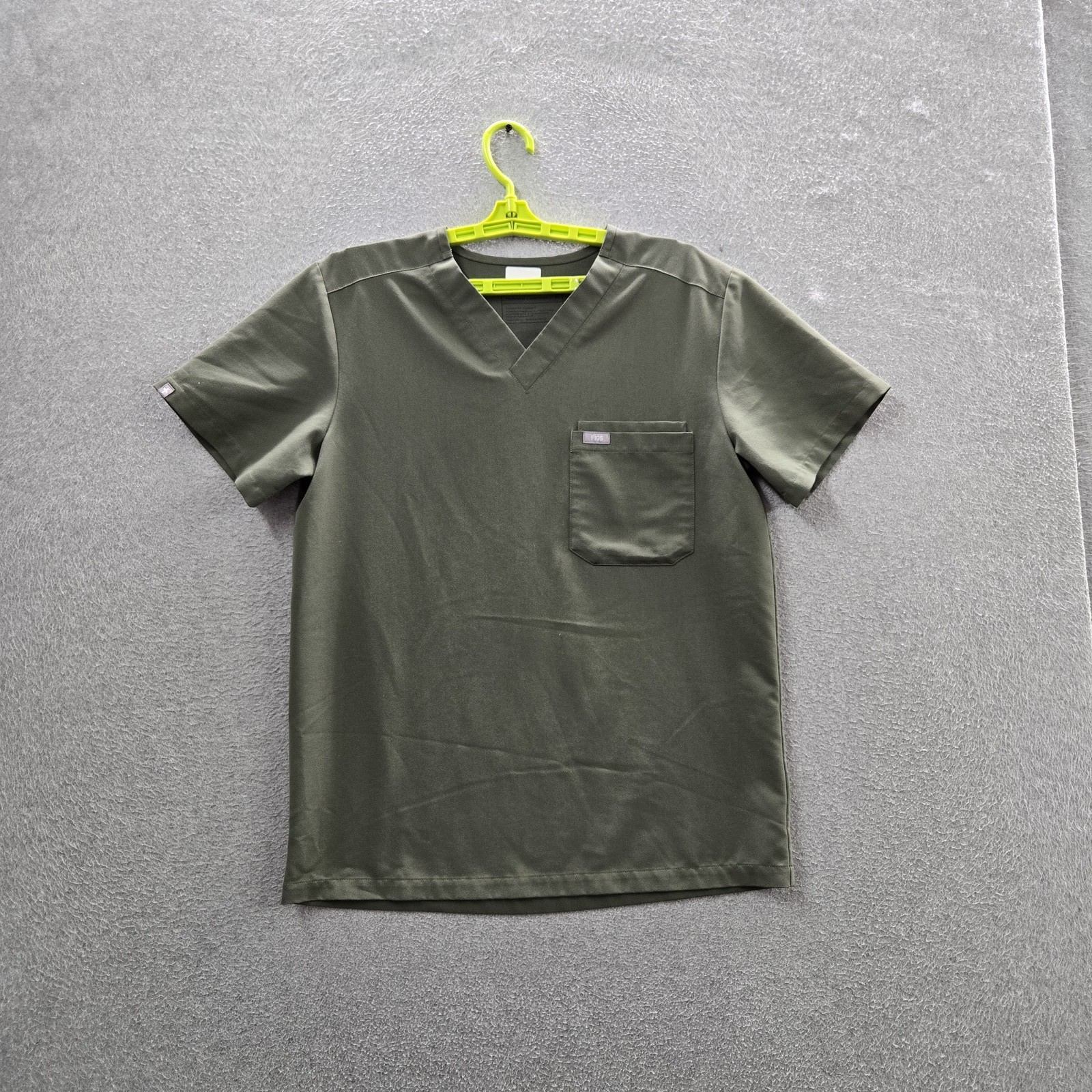 FIGS Men Scrub Top S Green Leon FM1500 Technical Collection Short Sleeve