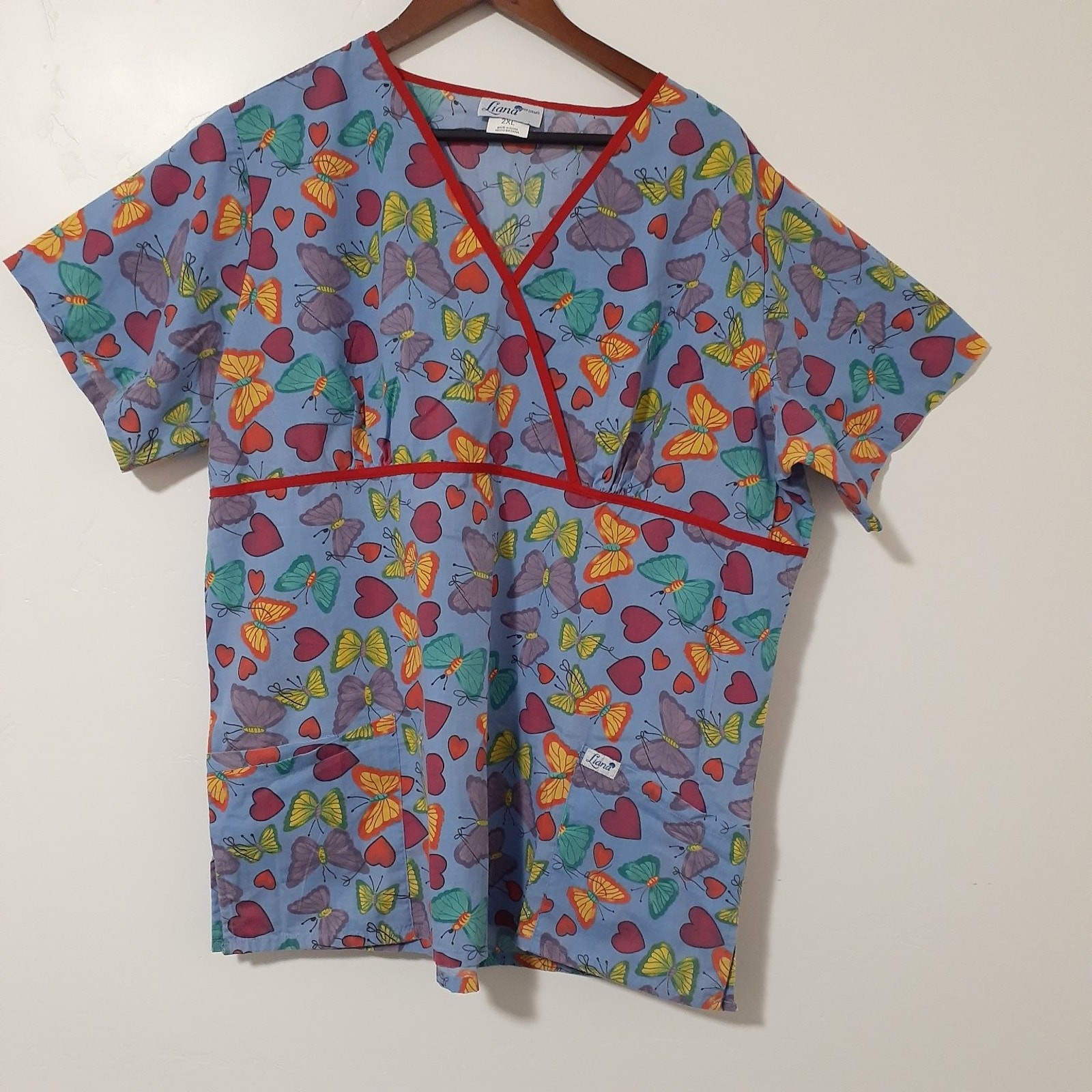Liana Butterfly Print Mock Wrap Scrub Top Size 2XL Hearts Pattern
