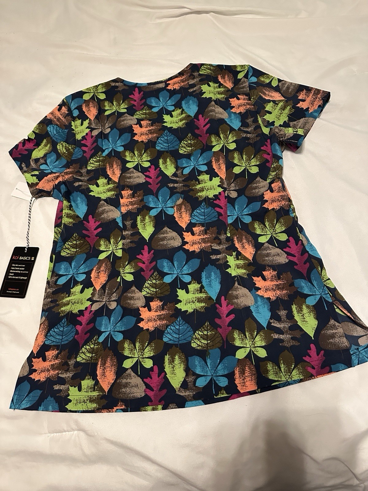 Koi Basics Scrub Top Fall Leaves LESLIE Women’s Size Small NWT