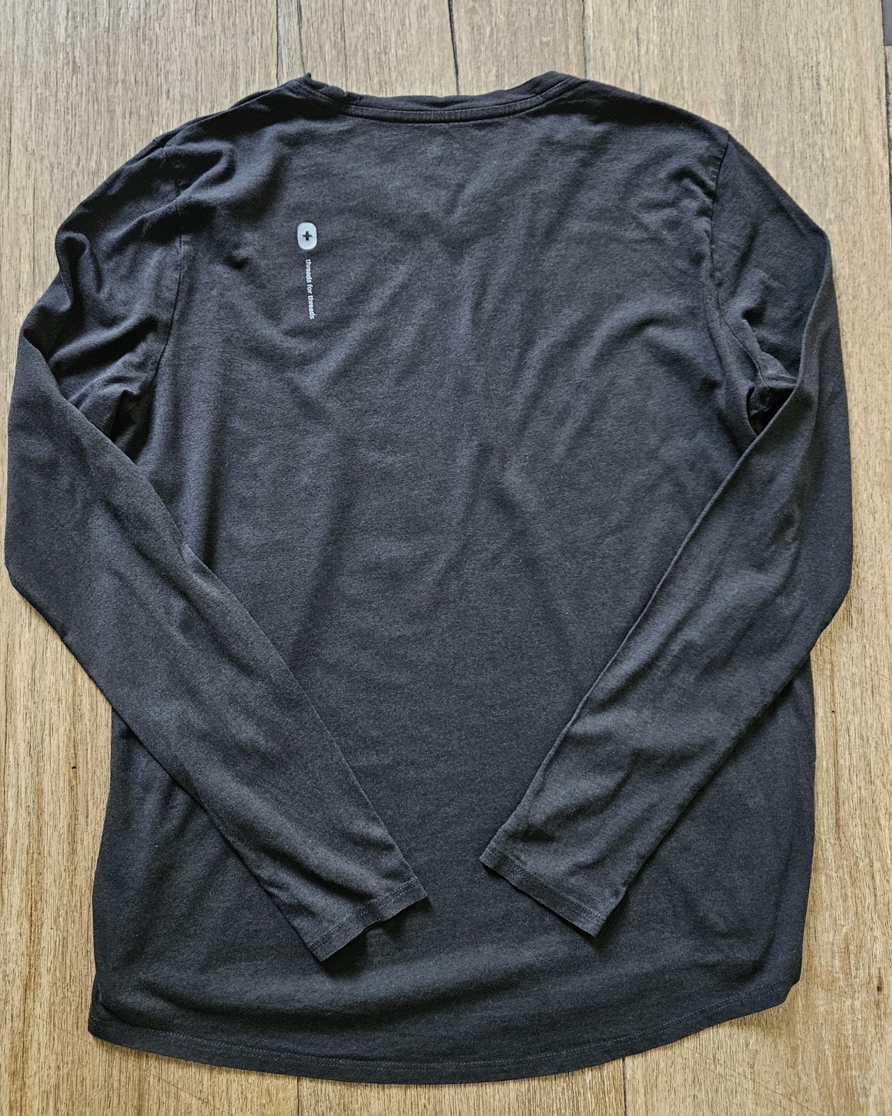 FIGS Super Soft Long Sleeve Scrub Undershirt Charcoal Gray Women’s Size S EUC
