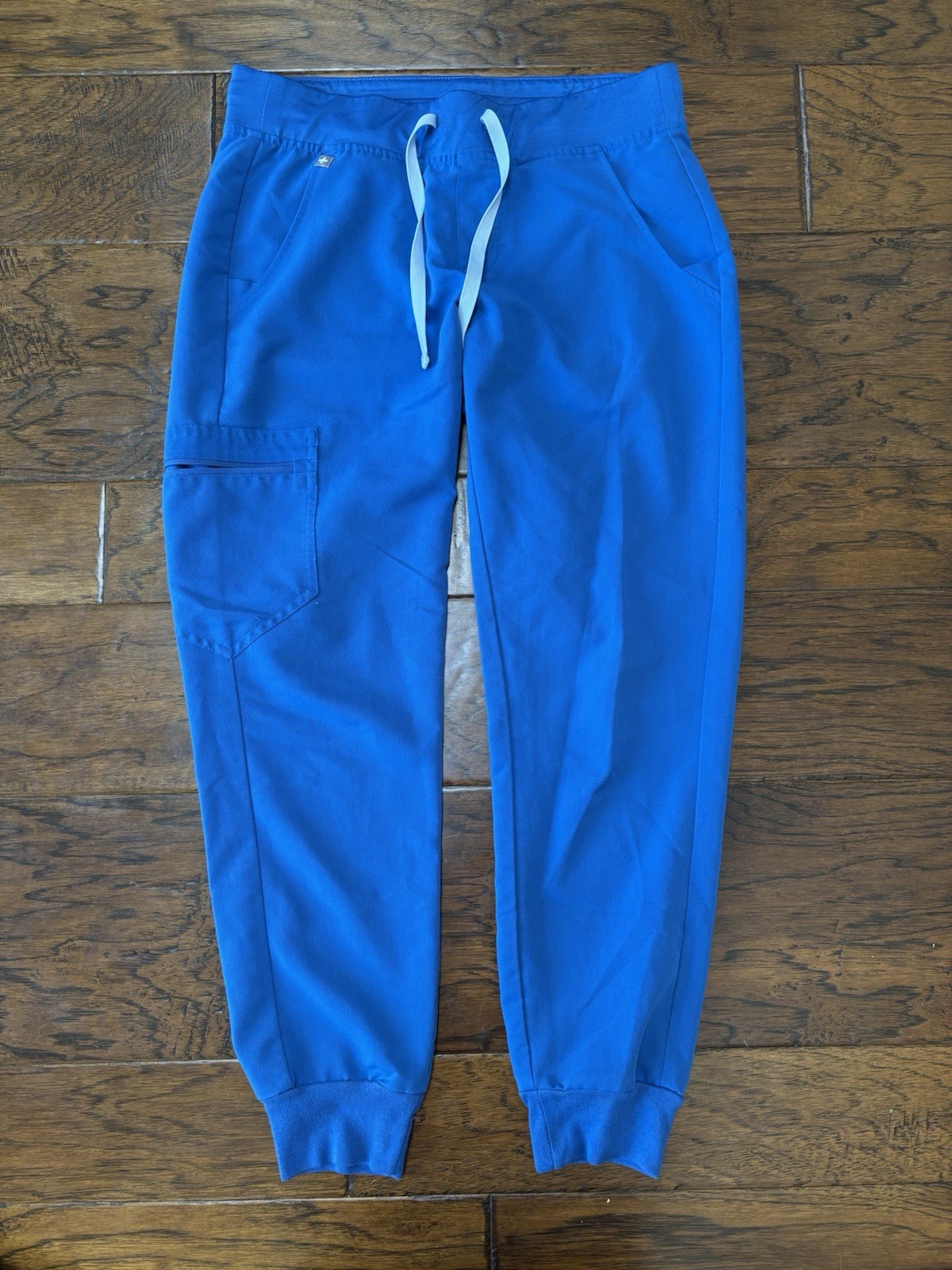 Figs Technical Collection Zamora Jogger Scrub pants And Shirts Size Small