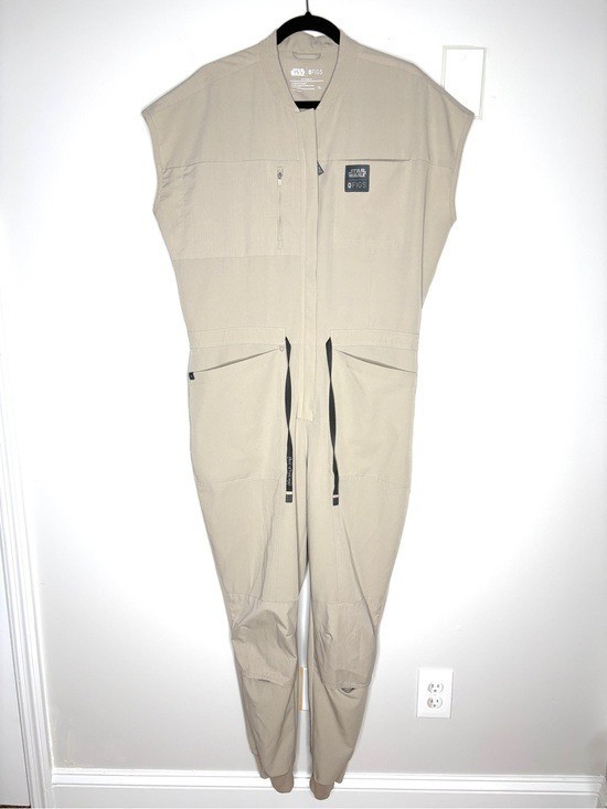 Figs x Star Wars Collab Grogu Jumpsuit Scrubs Rare Limited Edition Beige Size XL