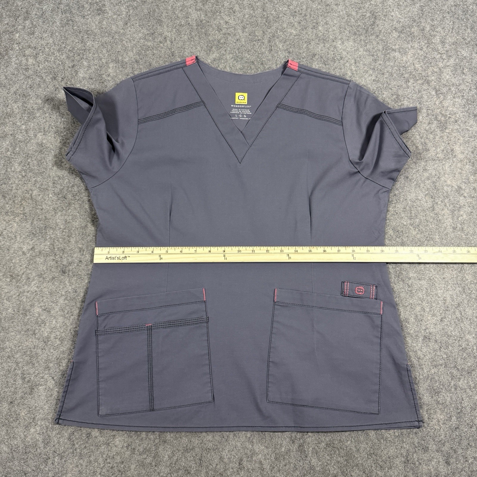 WonderFlex Modern Fit V-Neck Short Sleeve Scrubs Top Women’s Size Large Purple