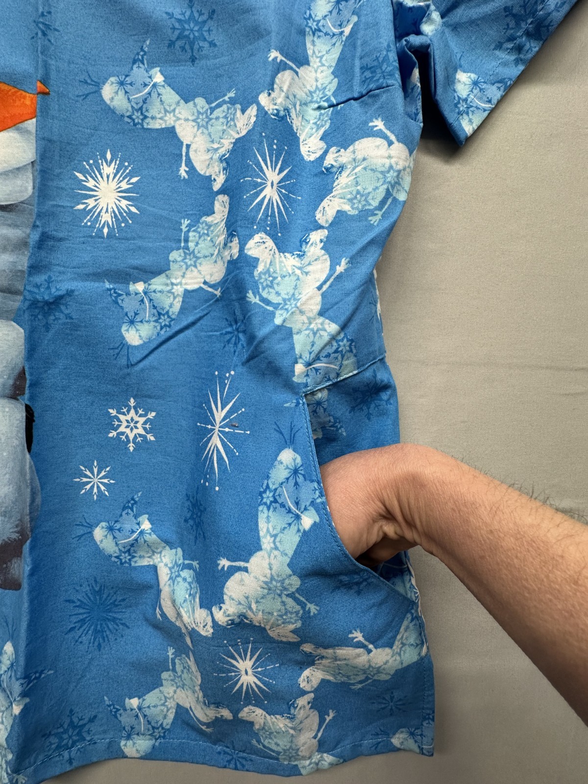 Olaf Tooniforms Licensed Frozen V Neck Scrub Top (TF626 FZIB), Size Small.
