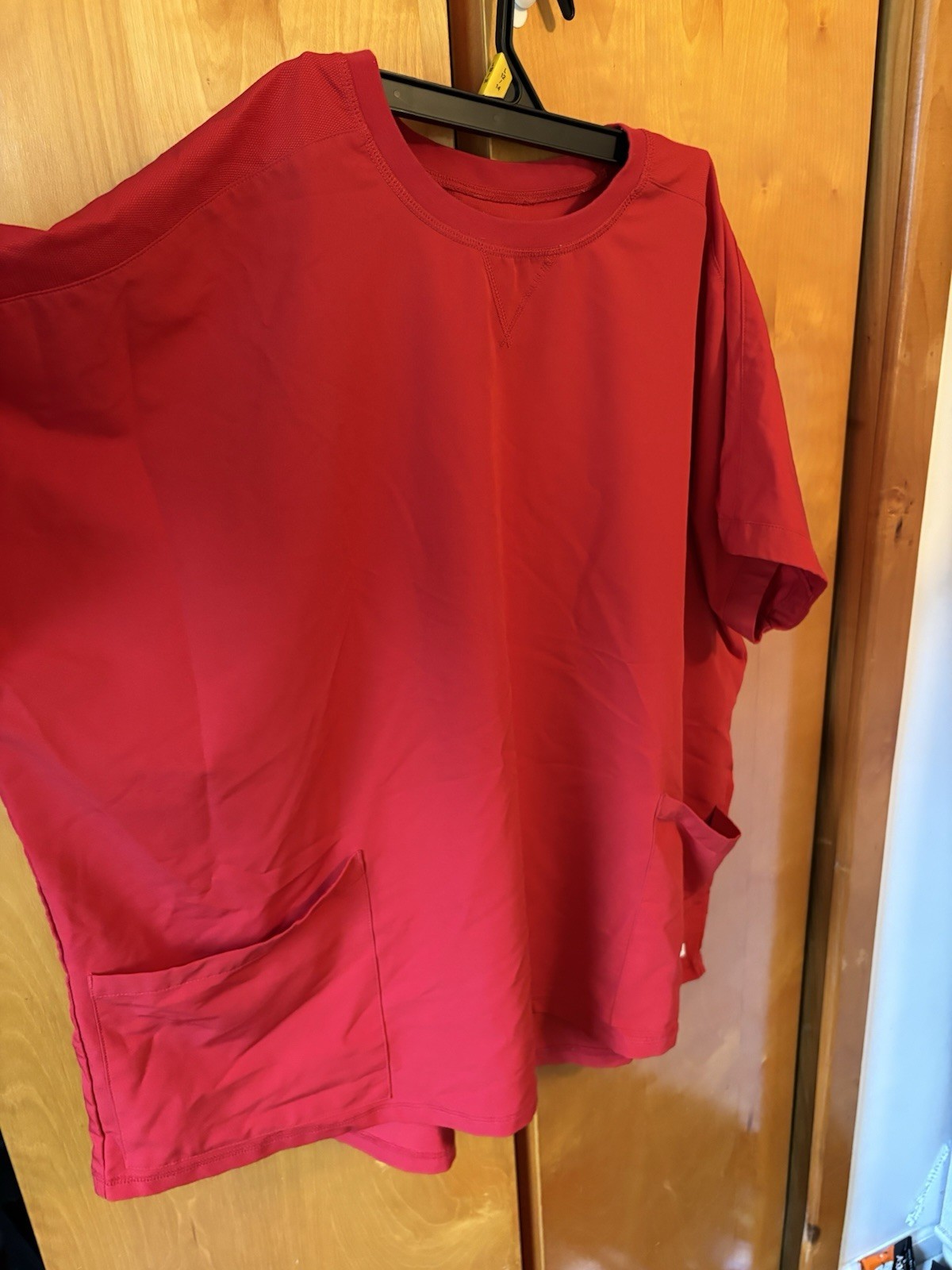 Red – ReSurge Citrine scrub top – size 3x. EXCELLENT condition. TOP ONLY.