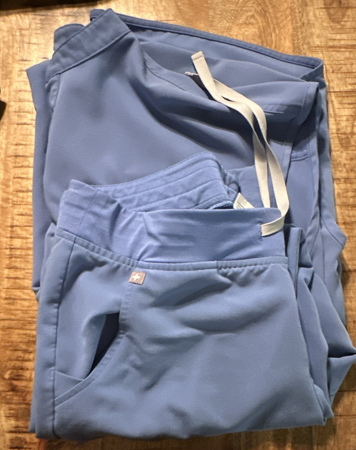 FIGS Unisex Ceil Blue Scrub Set Rafaela Top M, Jogger Pants L **FREE SHIPPING**