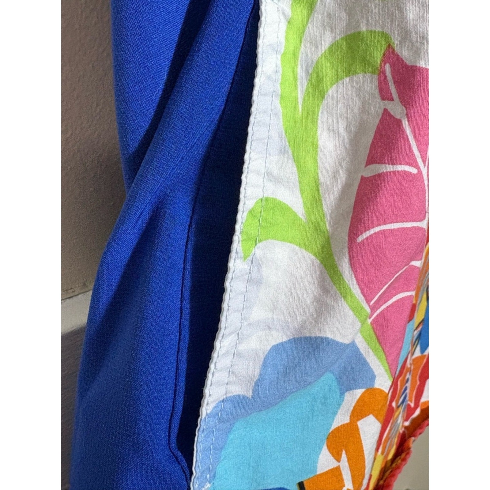 Disney Pixar Finding Dory Scrub Top 2X Blue Nemo Nurse Floral Cute
