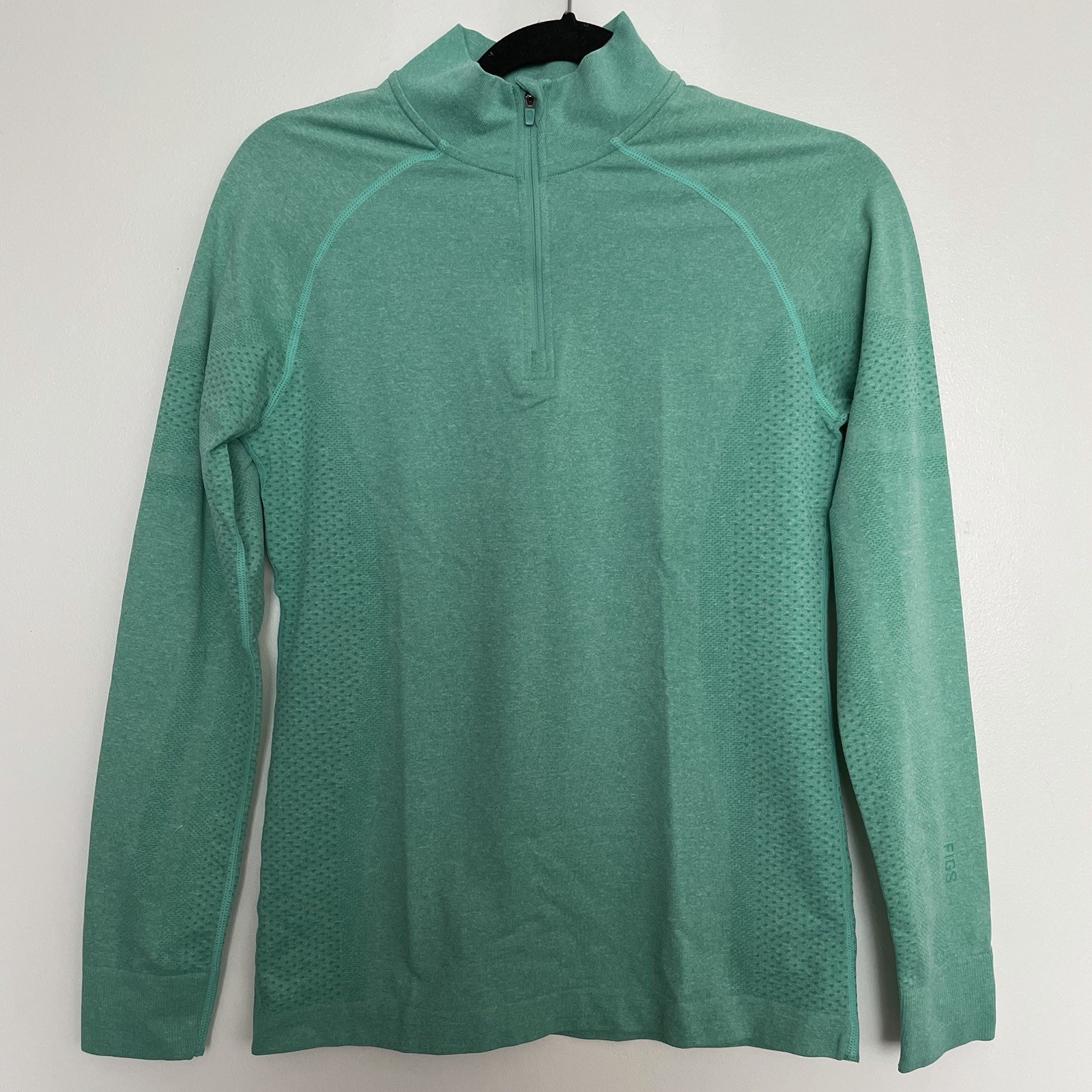 Women’s FIGS Salta Seamless ¼ Zip Surgical Green 4737 Size Medium