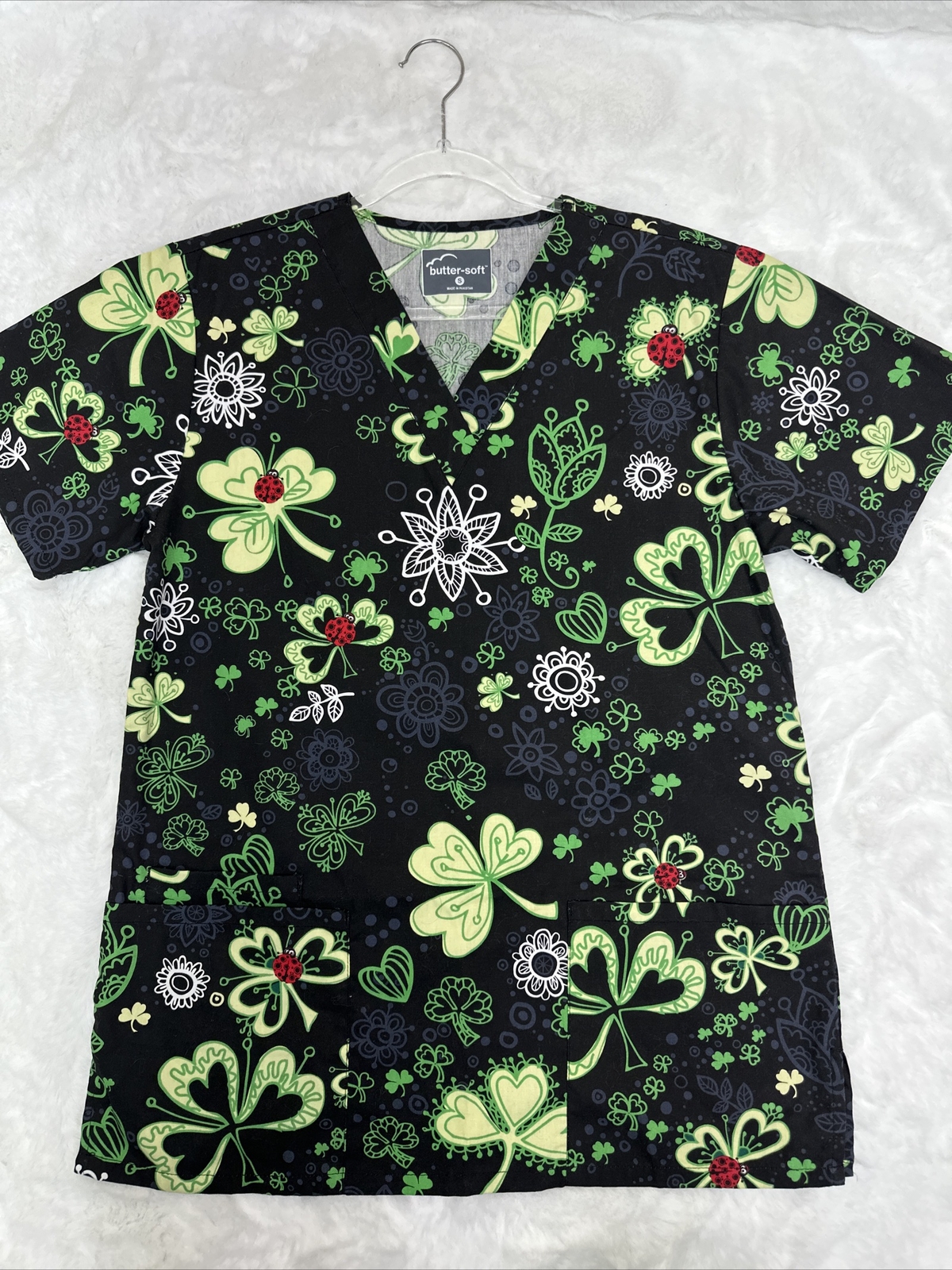 Butter-Soft Originals Ladies Bugs & Clovers Pewter Women’s Scrub Top TC1