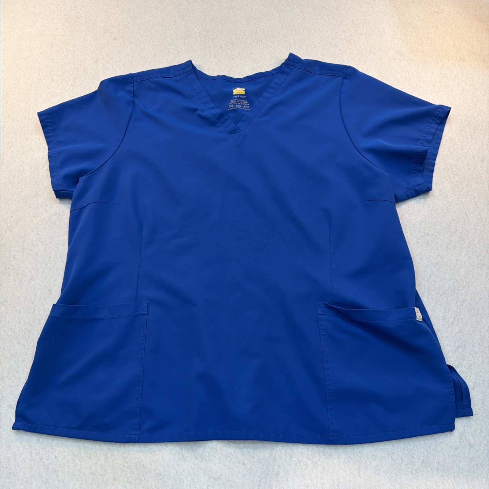 Wonder Wink Women’s Thrive V-Neck Scrub Top Short Sleeve Royal Blue 2XL 2 Pocket