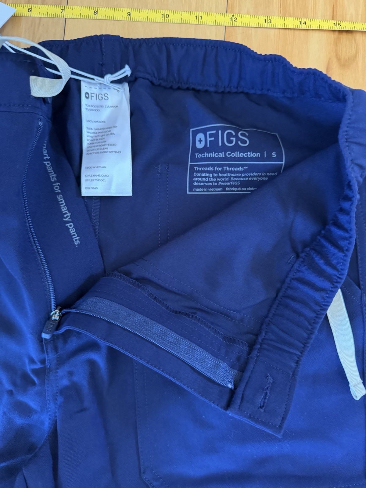 FIGS Men’s Technical Scrub Pants Size Small Blue Cairo Cargo NWT In Bag