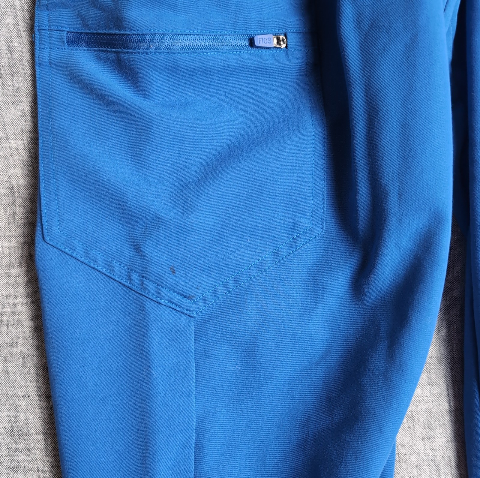 Lot Of 3 Figs Zamora Joggers Women M/P Petite – Purple, Royal Blue, Black