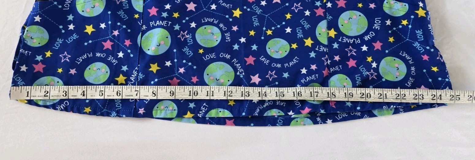 Divine Stretch Women’s Scrub Top Sz 2XL Love Our Planet Print V Neck, 3 Pockets