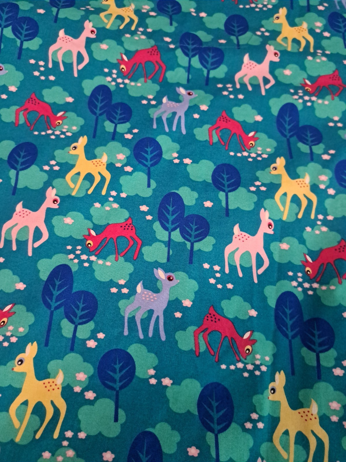 The Scrub Co. Deer Scrub Top Women size L