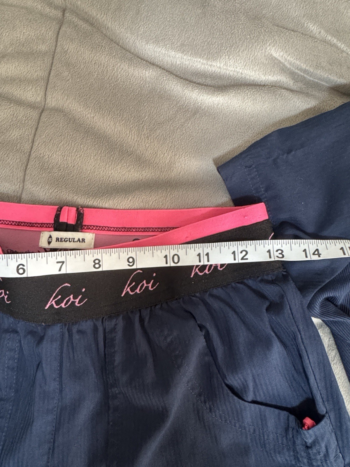 Koi Lite women’s 2 Pc Mechanical Stretch Slim Fit Navy Scrub Set Sz Regular XXS
