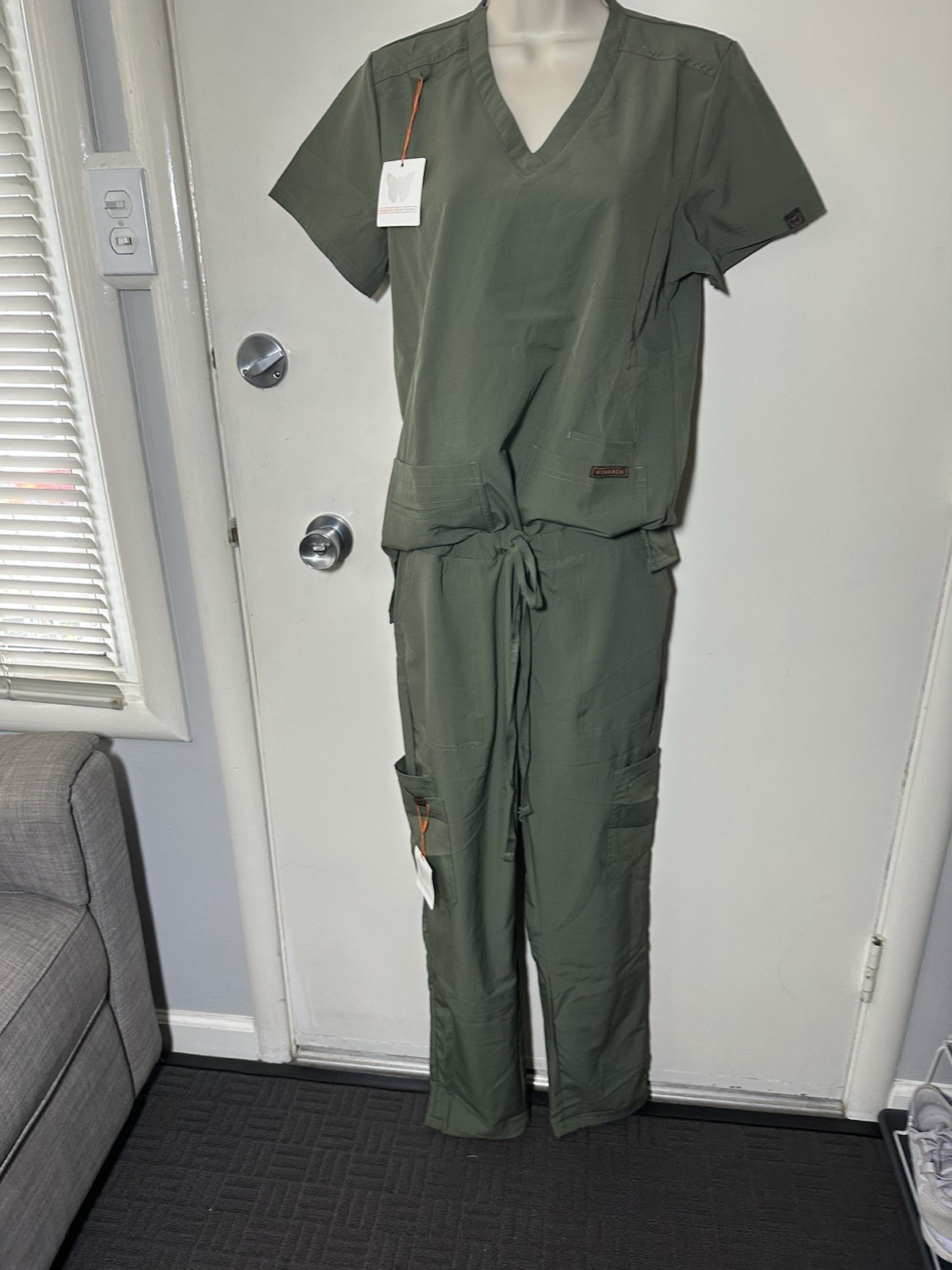 Monarch Uniforms Scrub Sets In Regular and Petite Stretchy ScruOlive Green New M