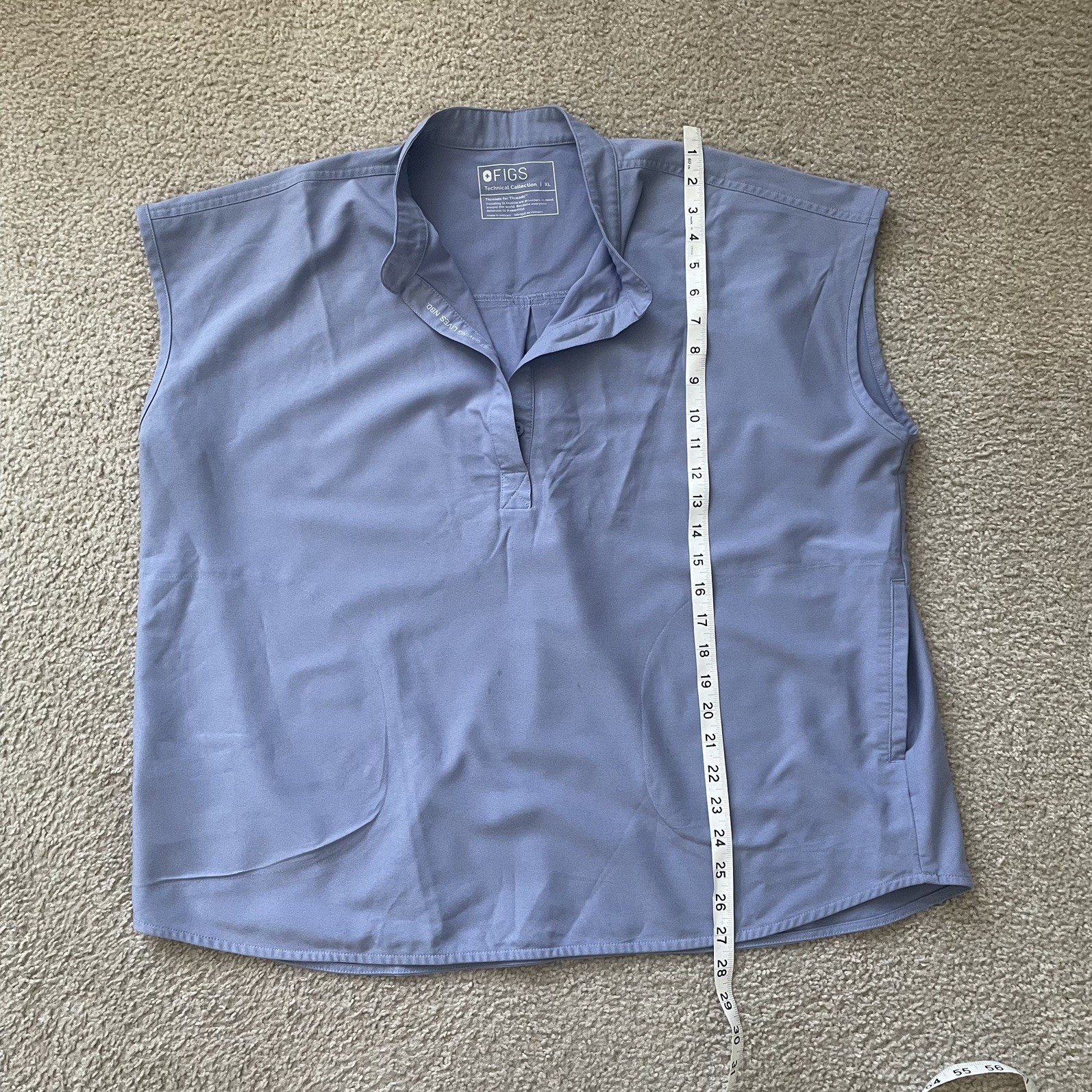 FIGS Technical Collection Slim Catarina Scrub Top XL Blue Sleeveless Pockets