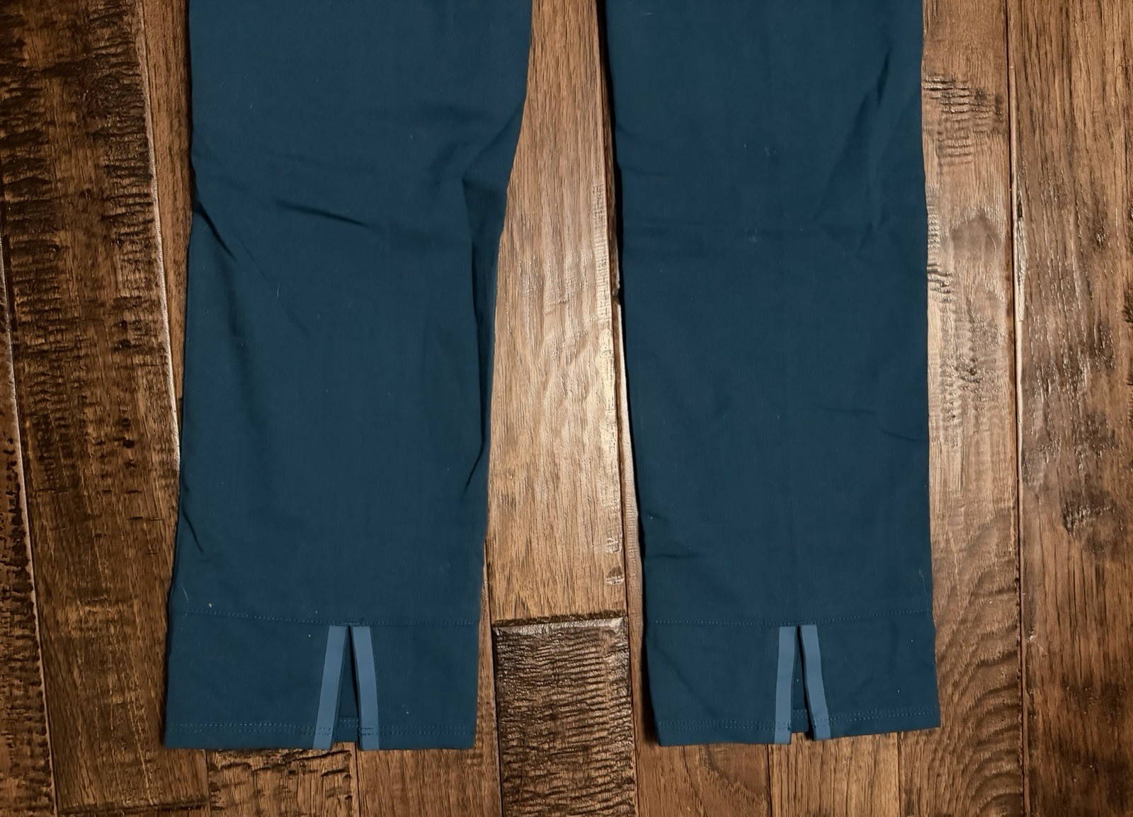 Barco Grey’s Anatomy Impact Scrub Set; Bahama, XS